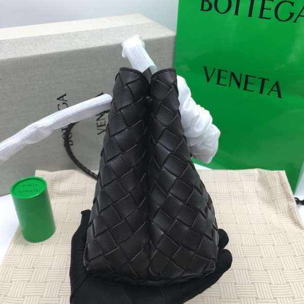 11a01df3124c811174b43755d1622e59_1744687472_1556.jpg