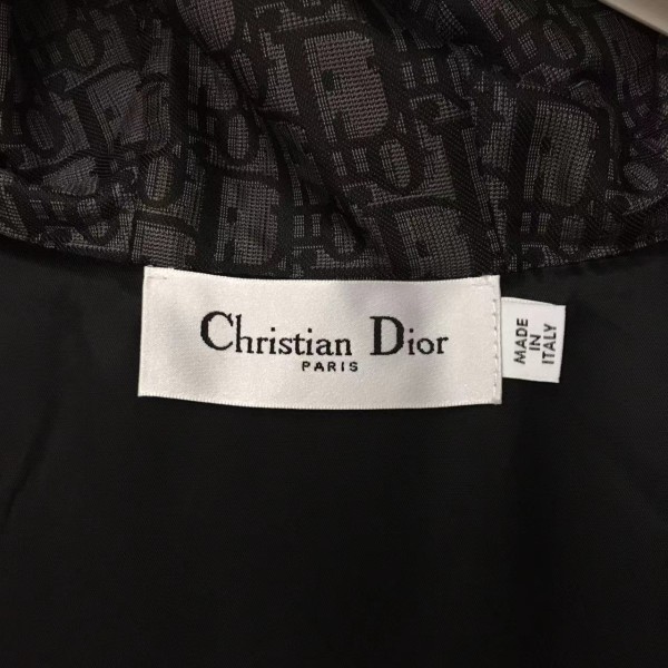 d055d4579b35f696e061c95ee75cf768_1758179476_2632.jpg
