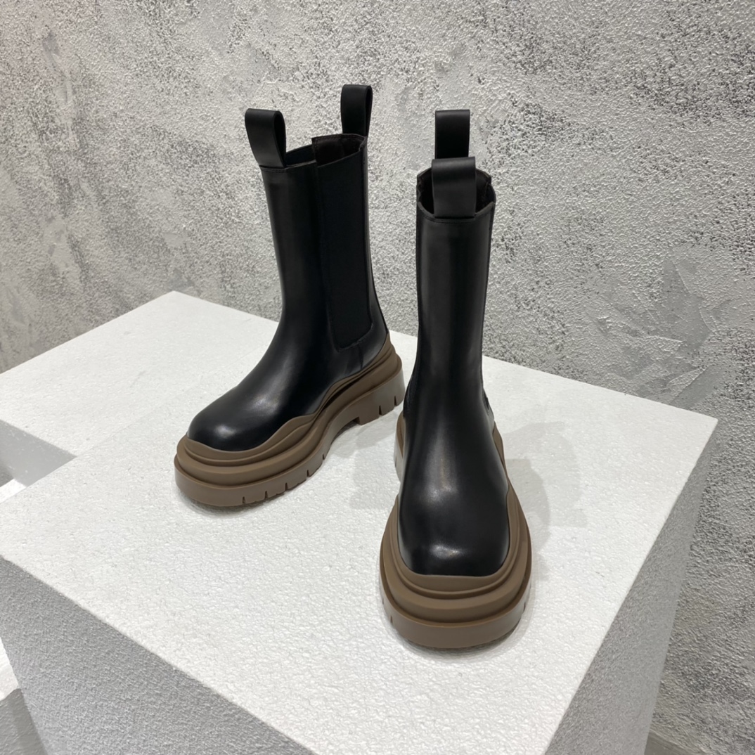 보테가베네타 남여공용 러그 첼시 부츠 굽 높이 5.5cm