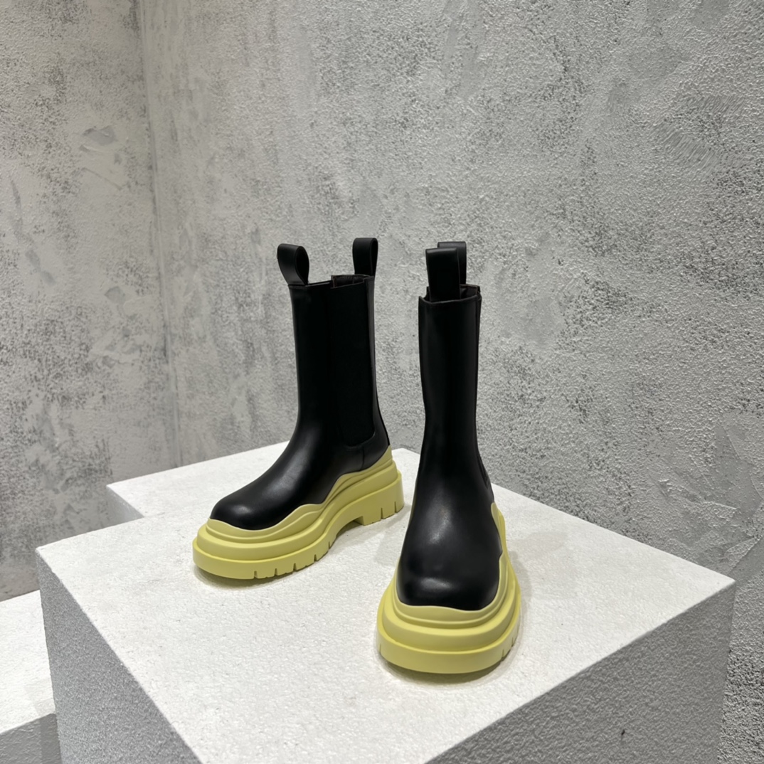 보테가베네타 남여공용 러그 첼시 부츠 굽 높이 5.5cm