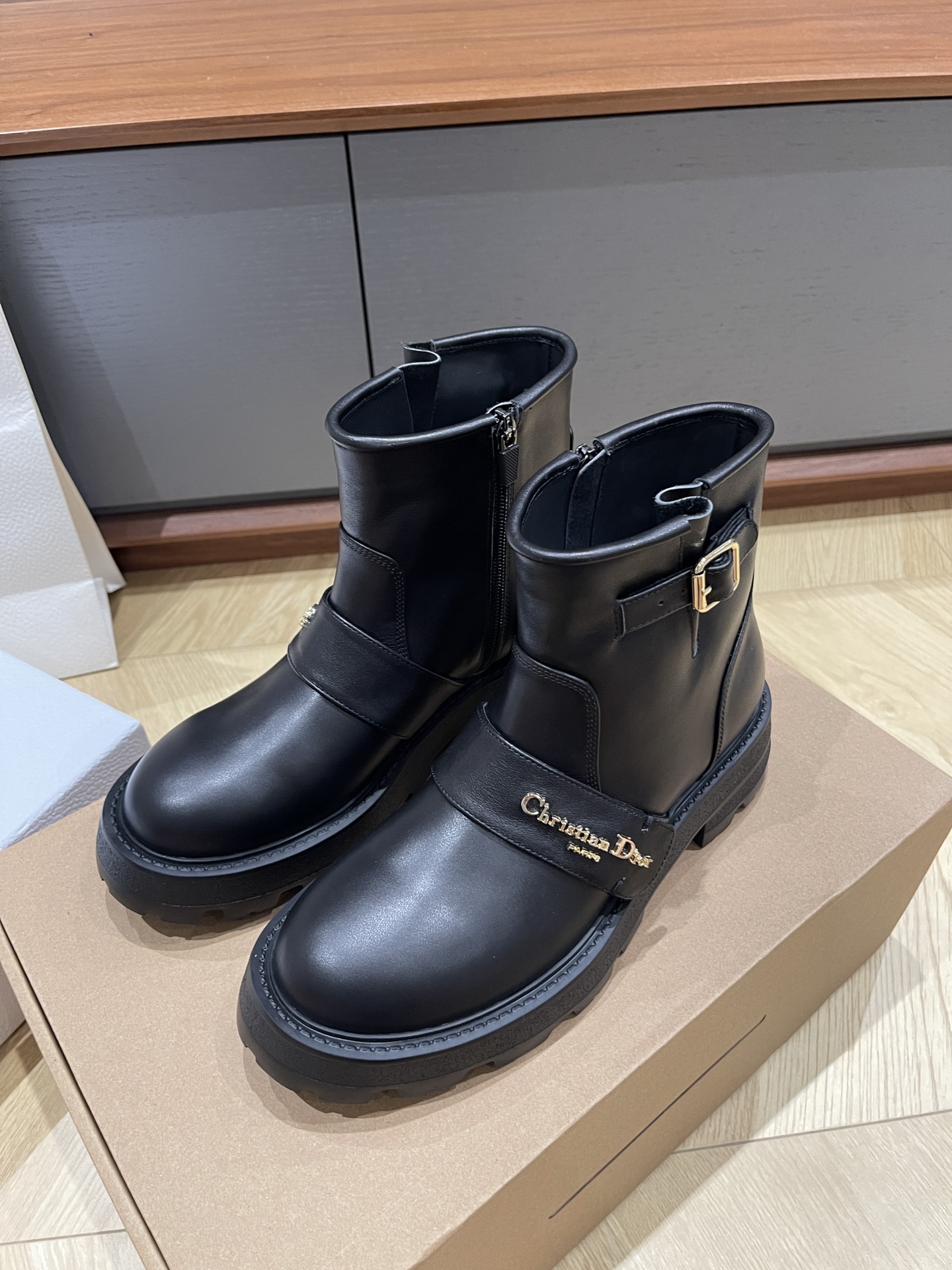 디올 부츠
