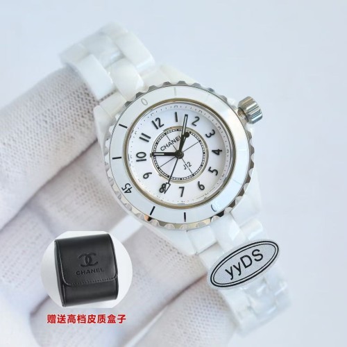 샤넬 J12워치 33mm 화이트