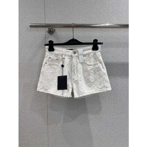 루이비통 25ss 화이트 반바지