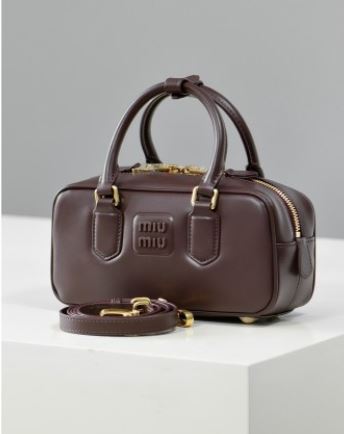 미우미우 아르카디 가죽백 레귤러 정품급 (3일이내 수령가능) 당일출고