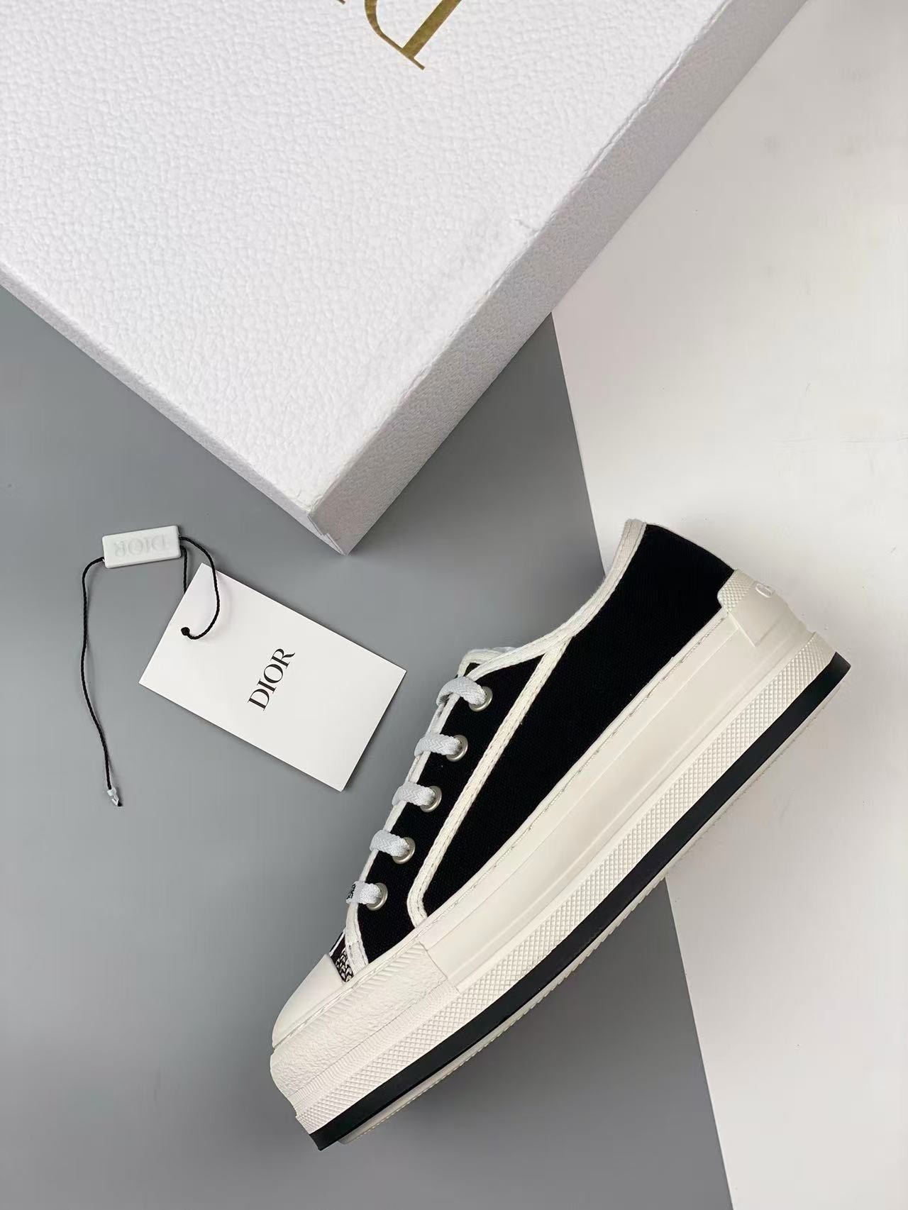 디올 워크 앤 디올 플랫폼 스니커즈 [정품급]