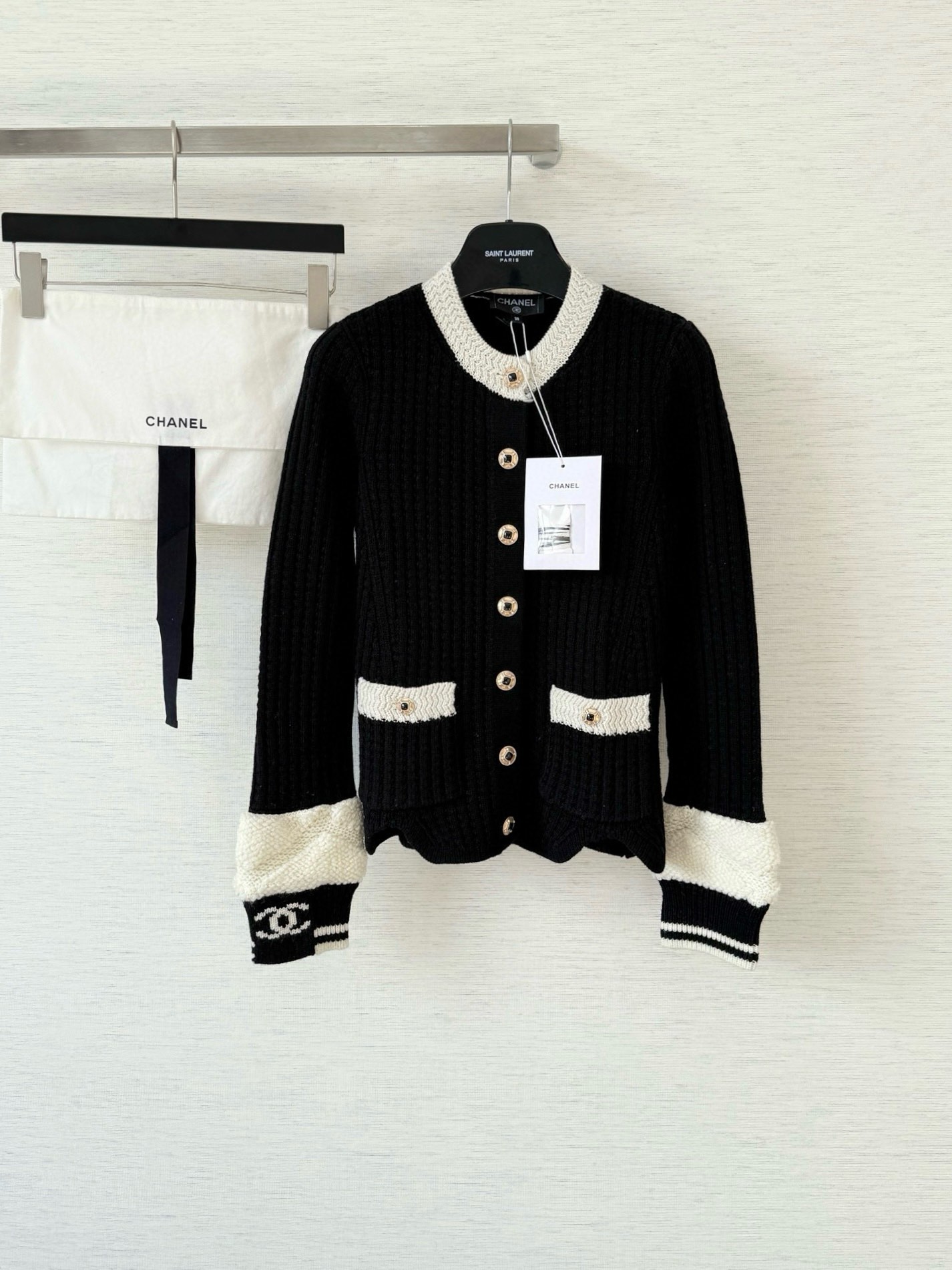 샤넬 니트 가디건