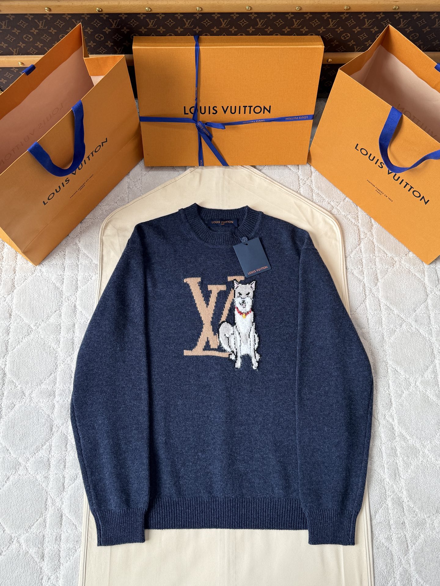루이비통 강아지 스웨터