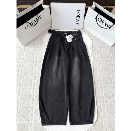 로에베 스트레이트 진