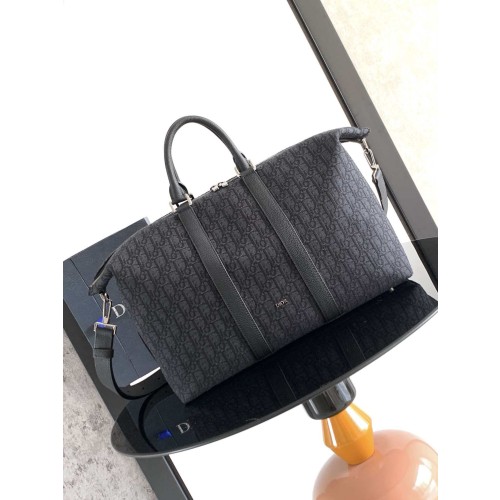 디올 Weekender 40 백