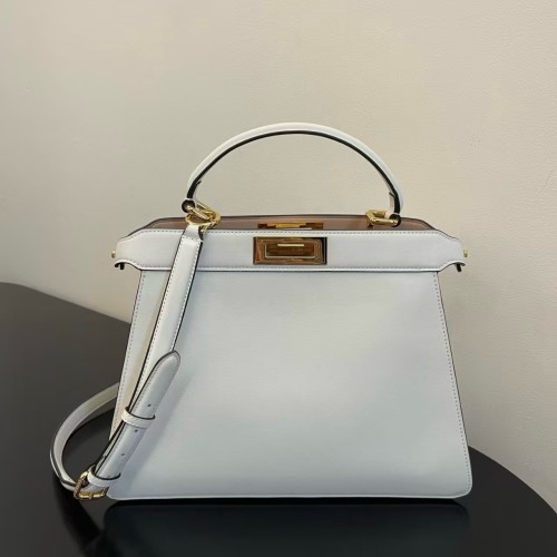 펜디 아이씨유 피카부백 미디움 화이트