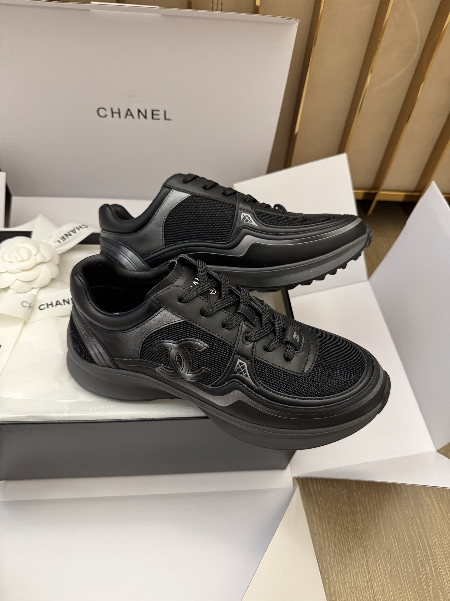 샤넬 메쉬 카프스킨 메탈릭 블랙 실버 크루즈 스니커즈 [정품급]