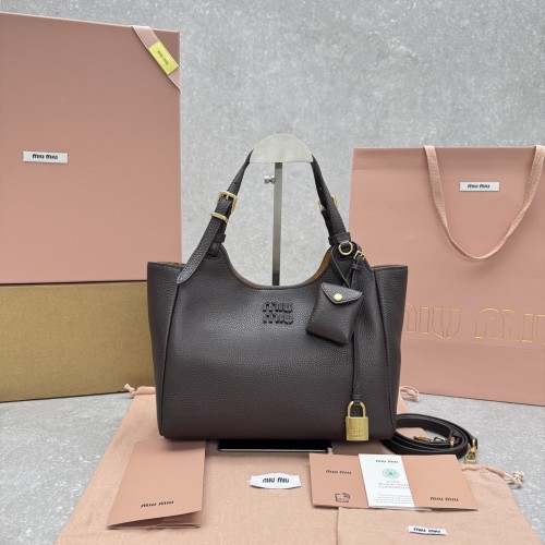 미우미우 가죽 핸드백