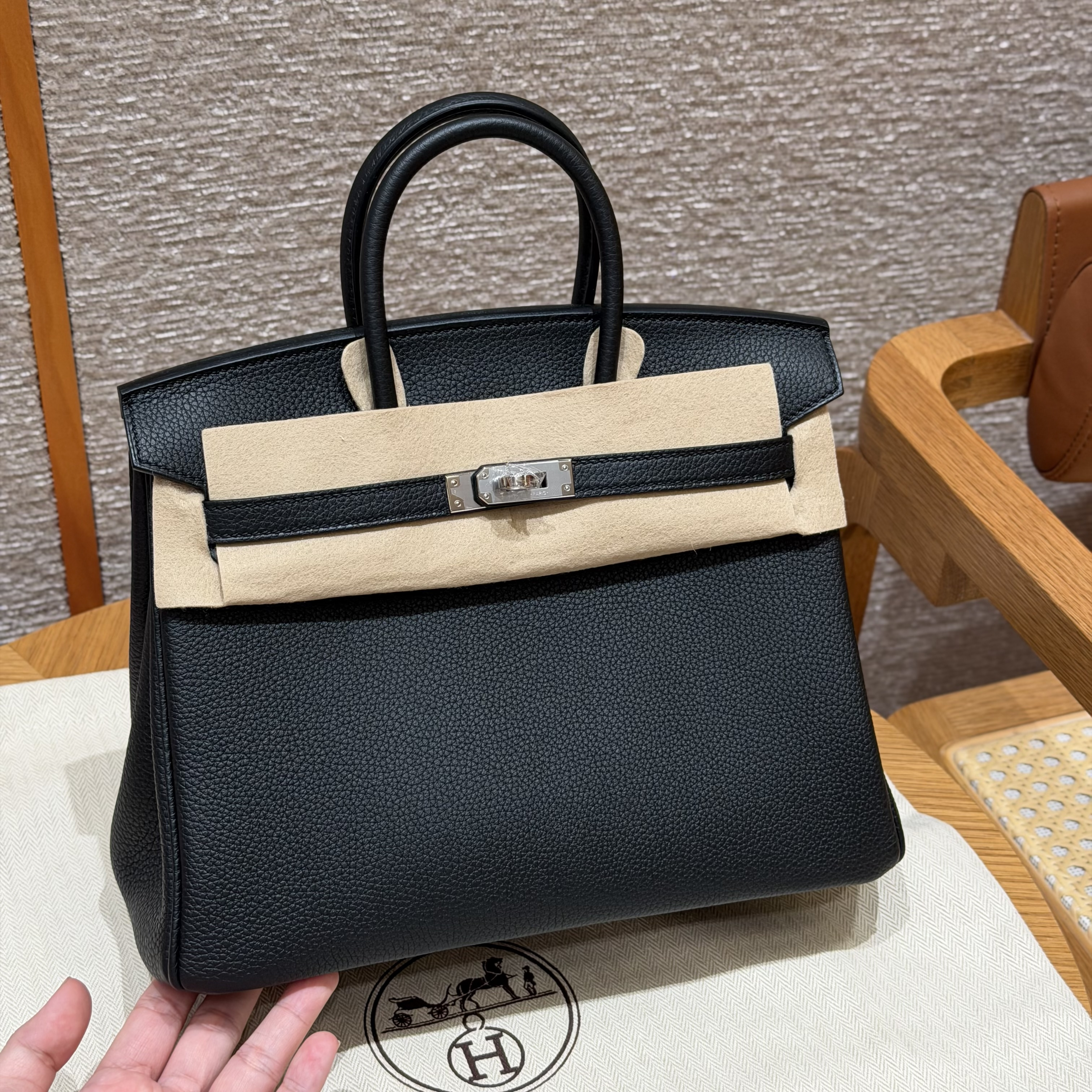 에르메스 버킨백 25 토고 은장 컬러: 89/Noir