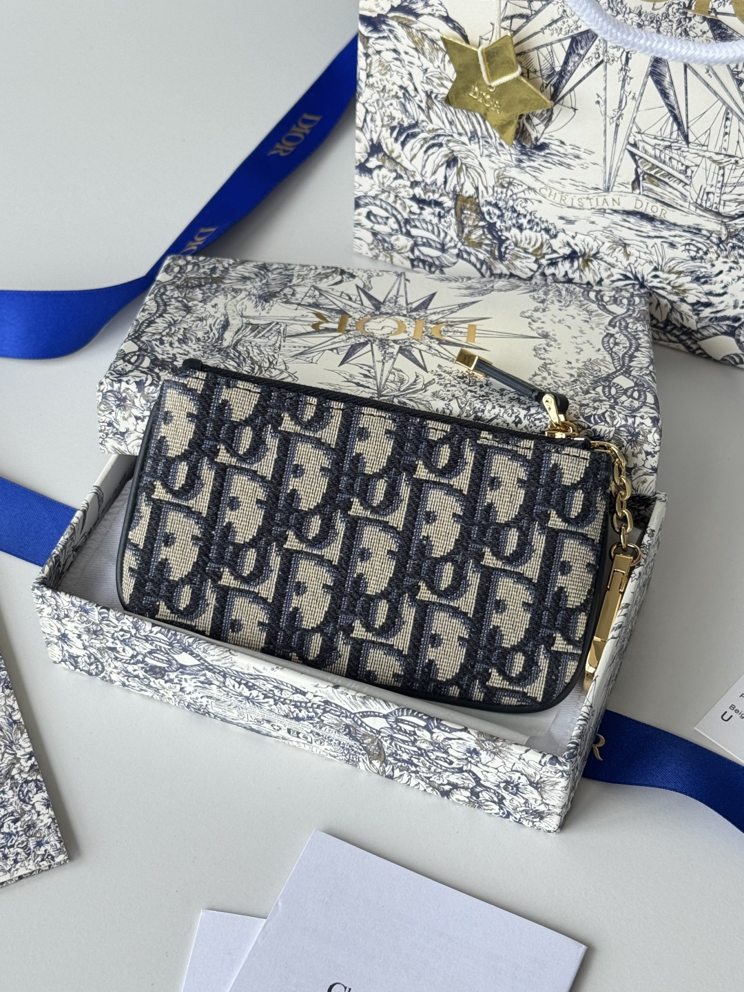디올 트래블 미르테 지퍼 열쇠 케이스