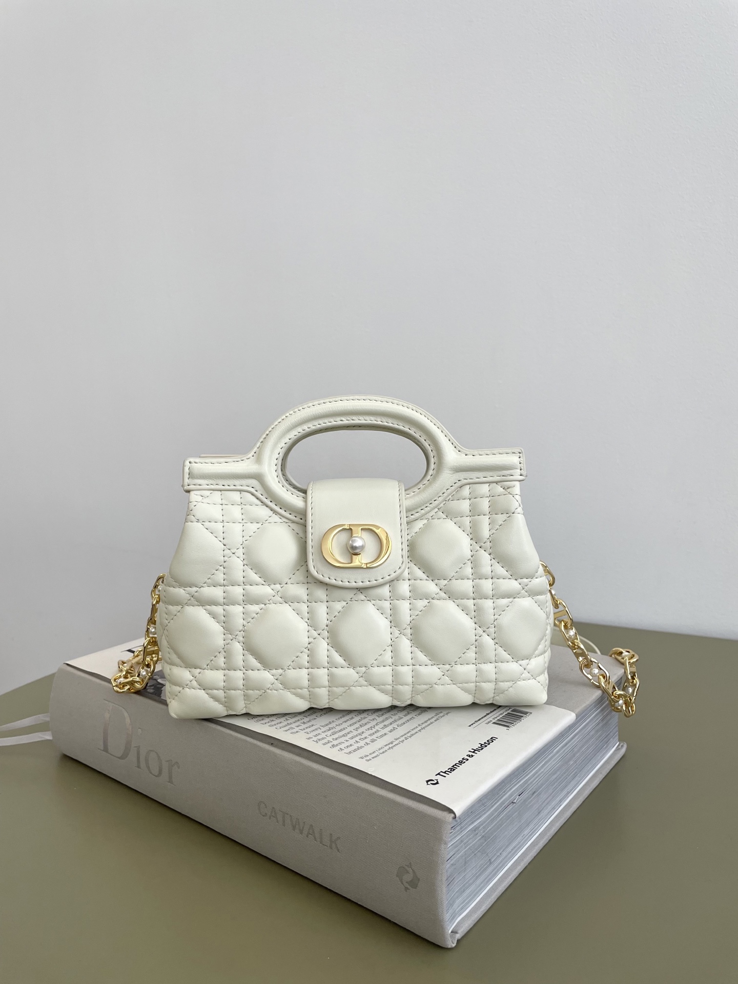 디올 졸리 탑 핸들 미니 백