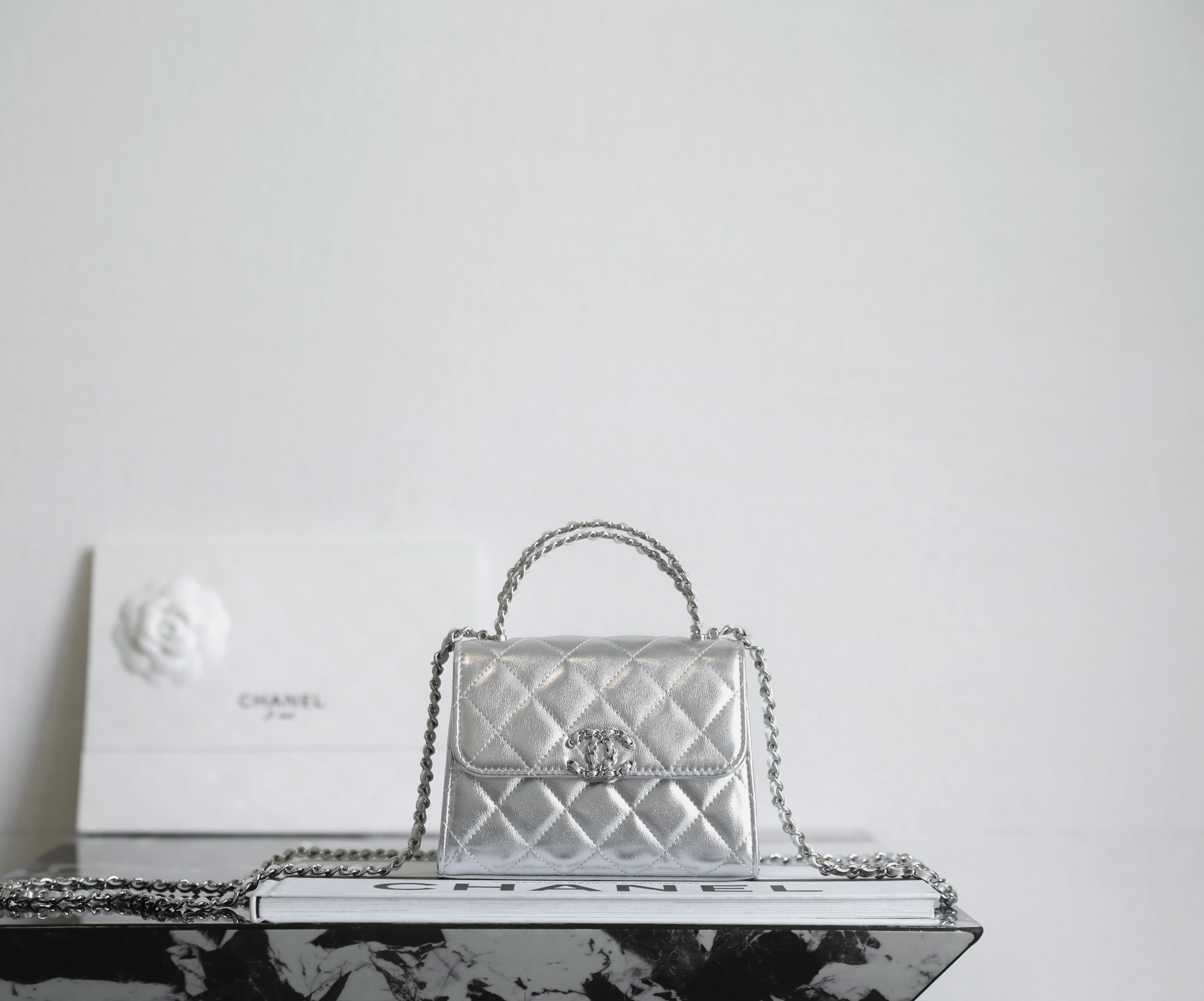 샤넬 체인 달린 미니백 [정품급]