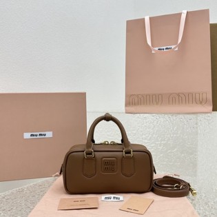 미우미우 아르카디 가죽백 레귤러 꼬냑